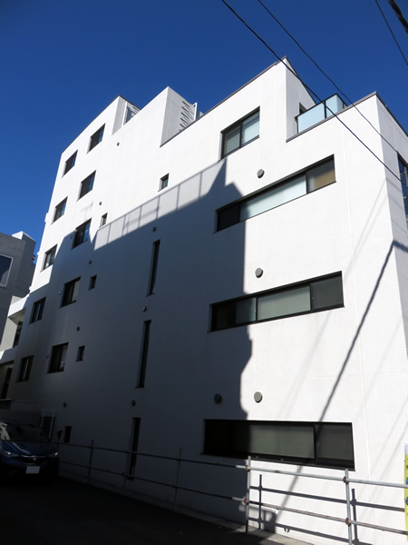 センチュリー初台の外観