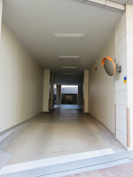 センチュリー新横浜いちょう通りの外観