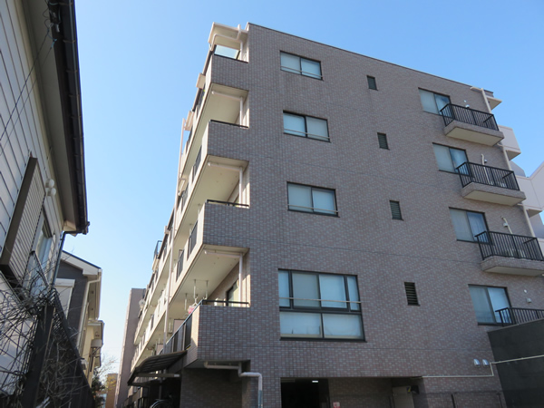 ウェル相模が丘の外観