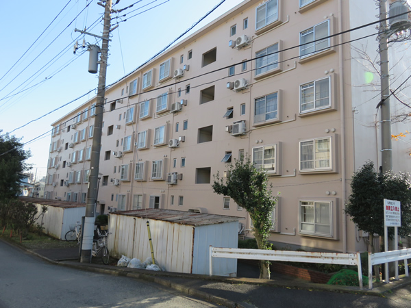 カーサ相模台Ｅ棟の外観