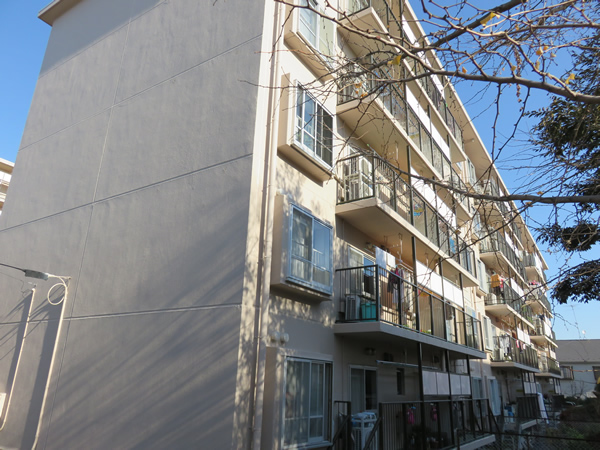 カーサ相模台Ｂ棟の外観