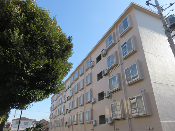 カーサ相模台Ｂ棟の外観