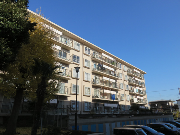 カーサ相模台Ａ棟の外観