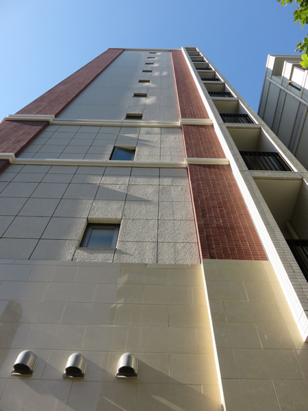 横浜関内プラッツの外観