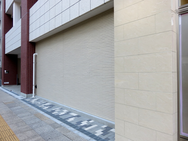 横浜関内プラッツの外観