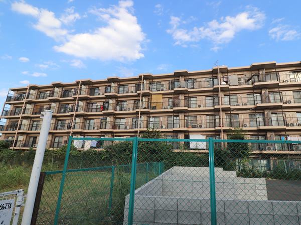 日神パレステージ所沢の外観