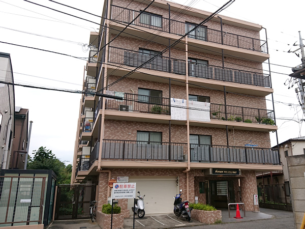 日神パレステージ所沢の外観