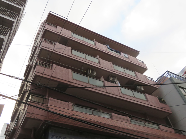 セザール第2伊勢佐木町の外観