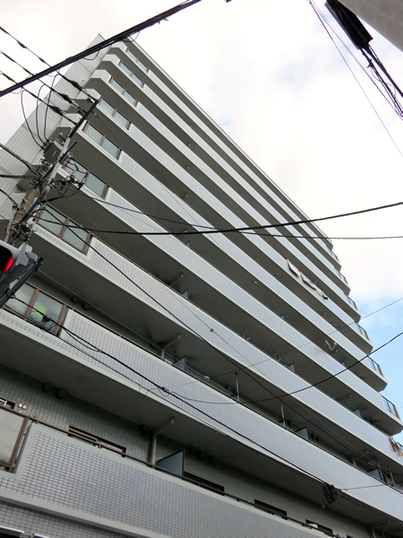 アドリーム横浜初音の外観