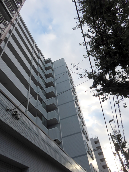 アドリーム横浜初音の外観