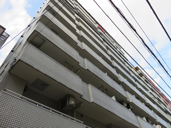 日興パレス伊勢佐木町北パート2の外観