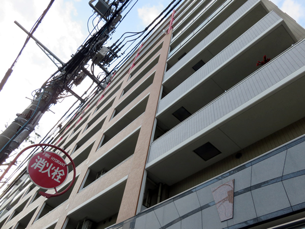 リブゼ横浜ブロードステージの外観