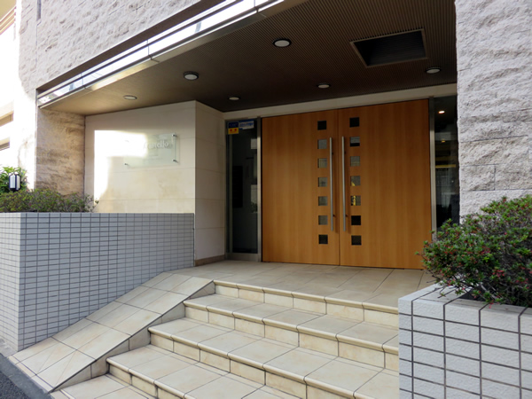 ミオカステーロ横濱野毛山公園の外観