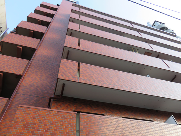 ライオンズマンション野毛山南の外観