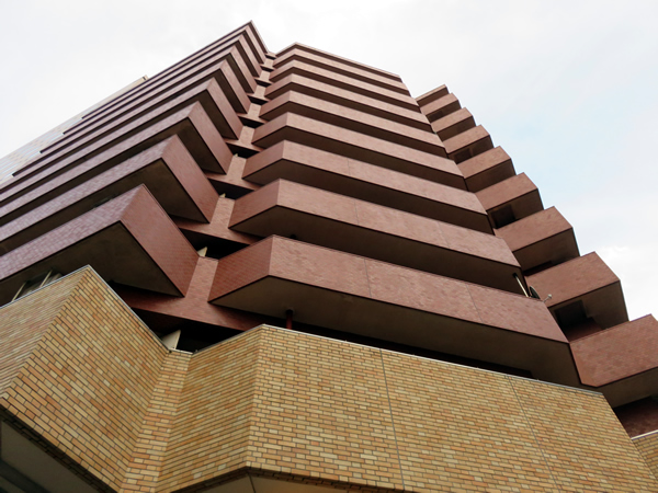 スクエア長者町の外観