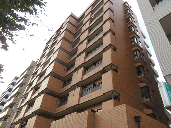 ライオンズプラザ横浜大通り公園の外観