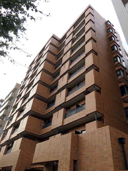 ライオンズプラザ横浜大通り公園の外観