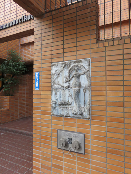 ライオンズプラザ横浜大通り公園の外観