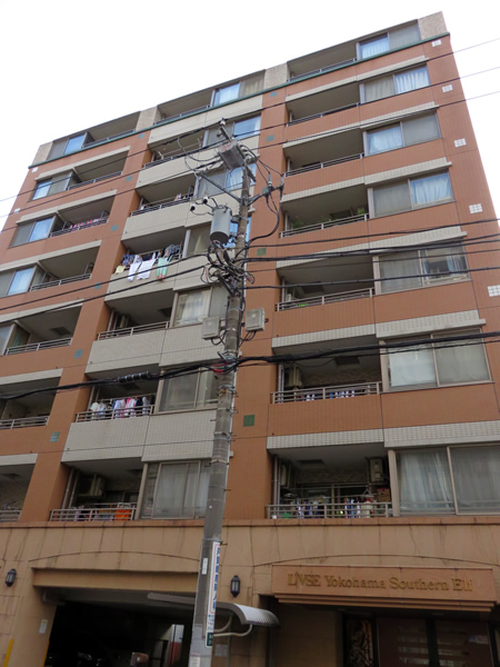 リブゼ横浜サザンエルフの外観