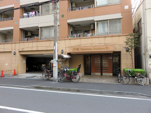 リブゼ横浜サザンエルフの外観