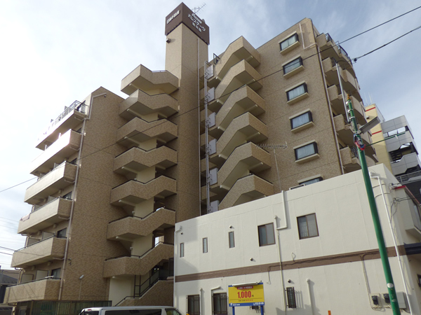 日神パレステージ南林間の外観