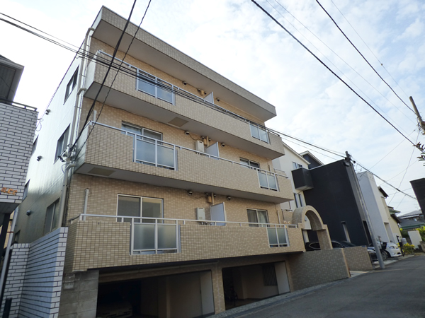 スカイコート中央林間の外観