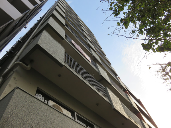 マンション長者町の外観