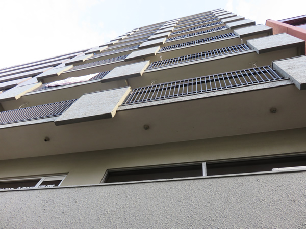 マンション長者町の外観