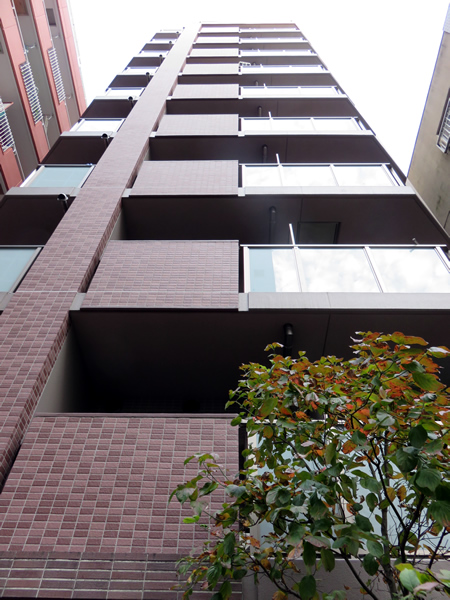 ラフィスタ伊勢佐木長者町駅前ウエストの外観