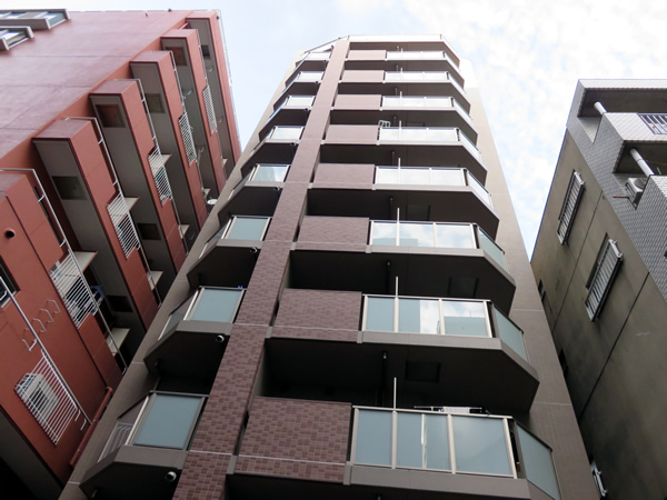 ラフィスタ伊勢佐木長者町駅前ウエストの外観