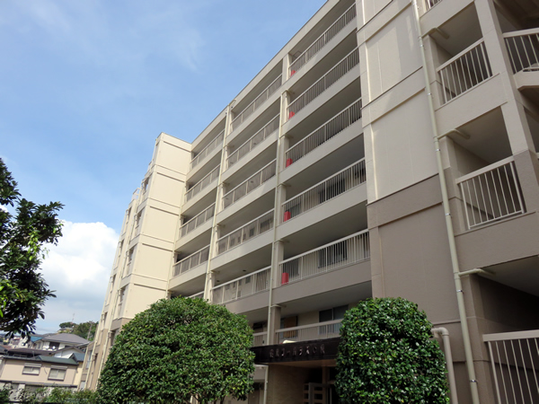 篠原コーポラスC棟の外観