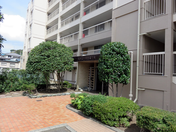 篠原コーポラスC棟の外観