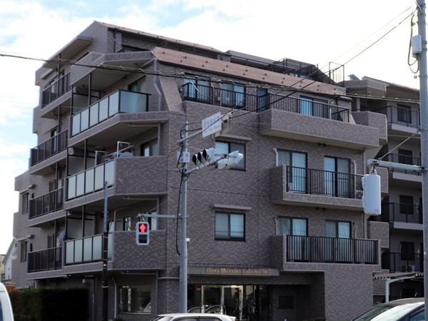 ライオンズマンション小平第5の外観