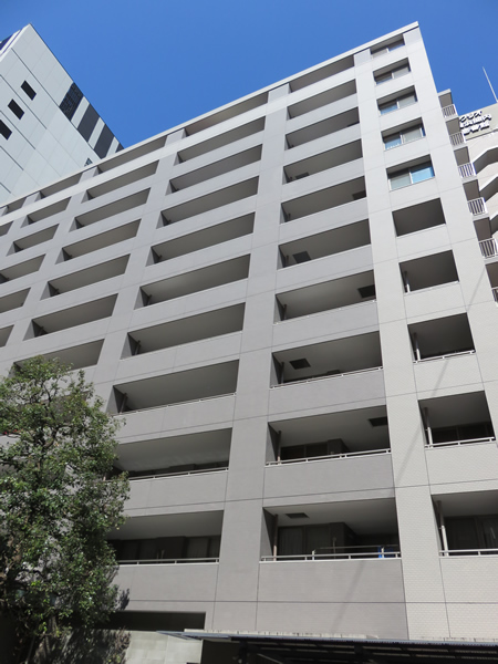 ライオンズステージ関内メダリオンの外観