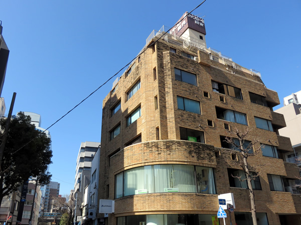 シャンローゼ関内の外観