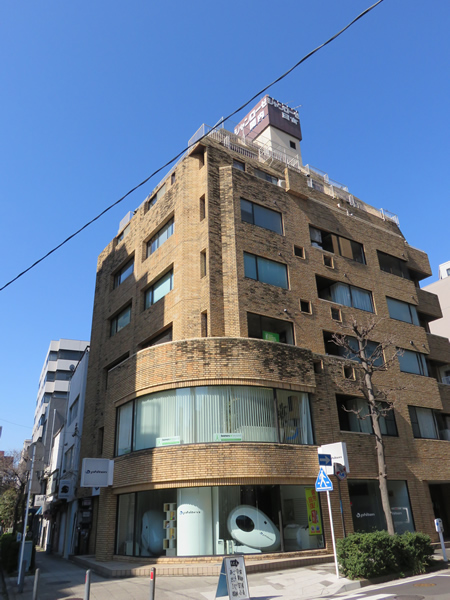 シャンローゼ関内の外観