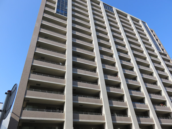 サーパスシティ小田原の外観