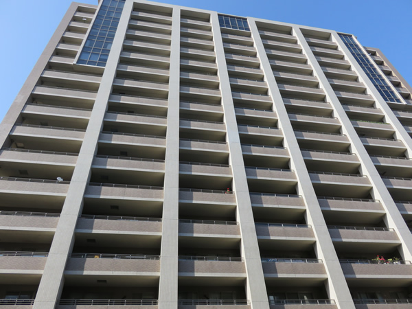 サーパスシティ小田原の外観