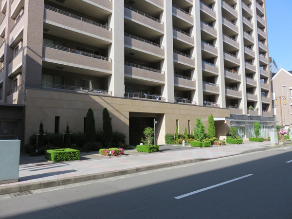 サーパスシティ小田原の外観