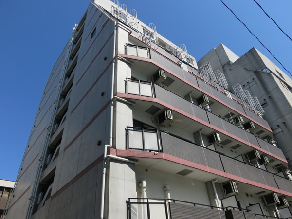 リヴシティ関内の外観