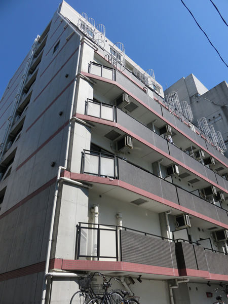 リヴシティ関内の外観