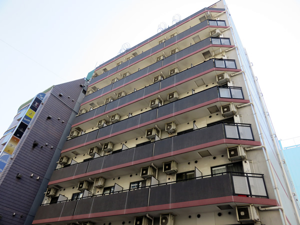 リヴシティ関内の外観