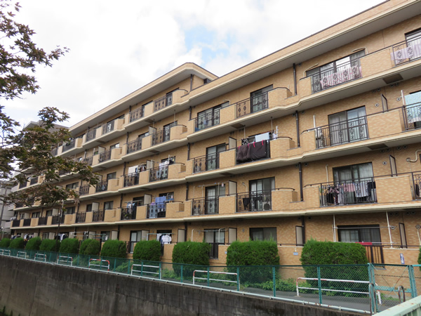 ライオンズマンション下落合の外観