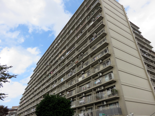 落合パークファミリアの外観