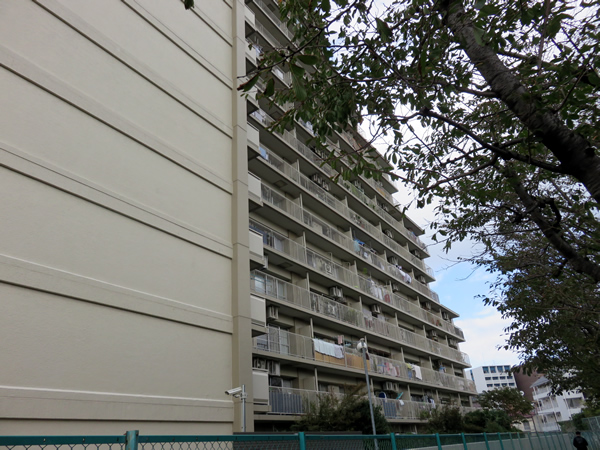 落合パークファミリアの外観