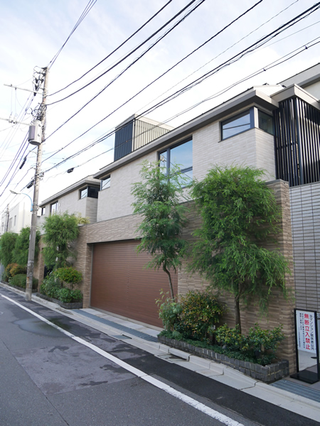 リリーゼ目白近衛町の外観