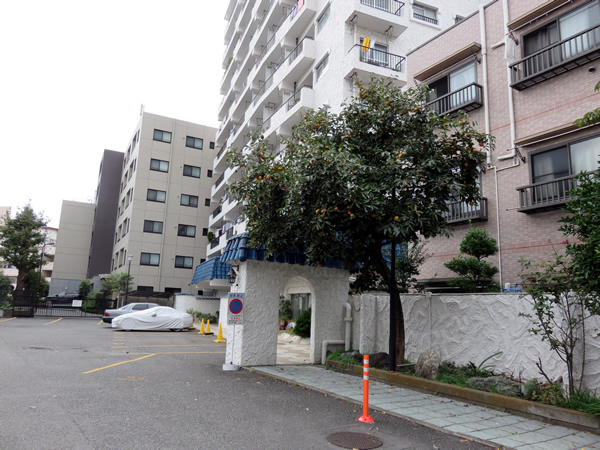 マンションヴィップ落合の外観