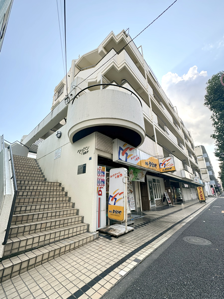 ベルメゾン高島平の外観