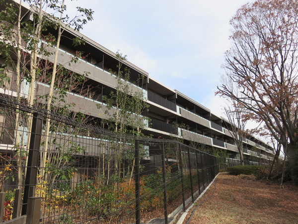 ザ・パークハウスあざみ野一丁目の外観