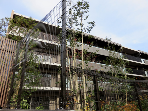 ザ・パークハウスあざみ野一丁目の外観